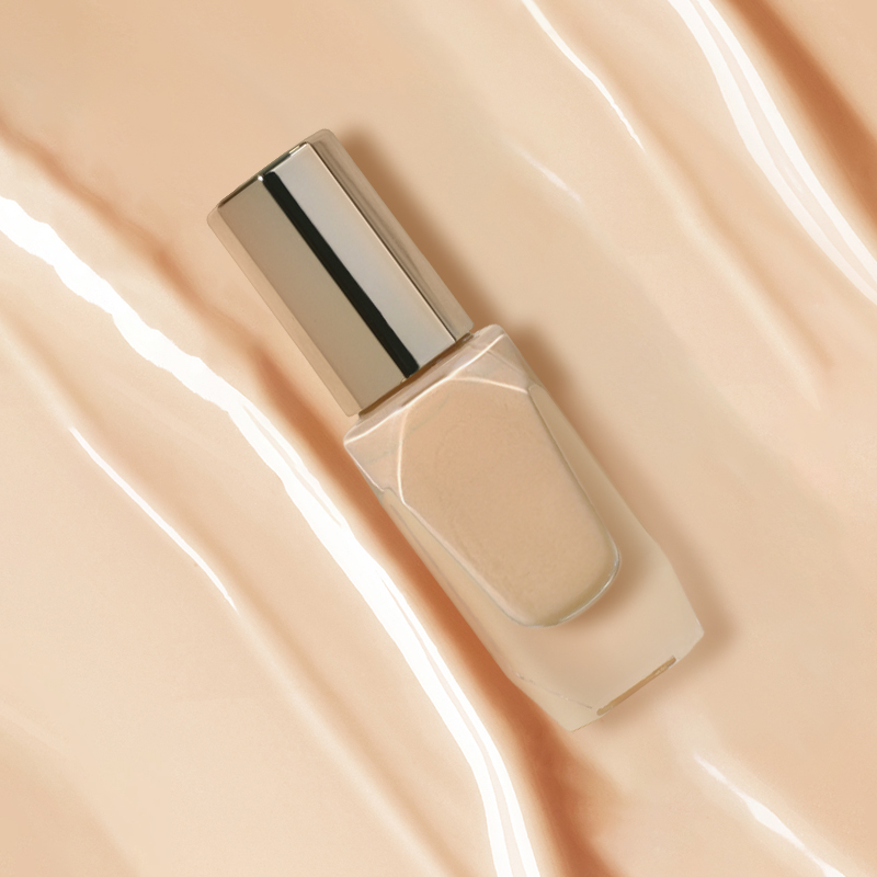 Hydrating Liquid Foundation with Glowing Finish